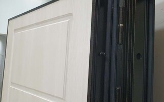 противосъёмные элементы металлической двери с терморазрывом